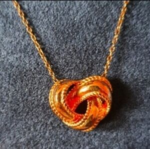 Heart knot necklace